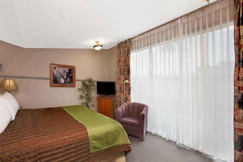 Travelodge Hotel At Lax Los Angeles Exterior photo