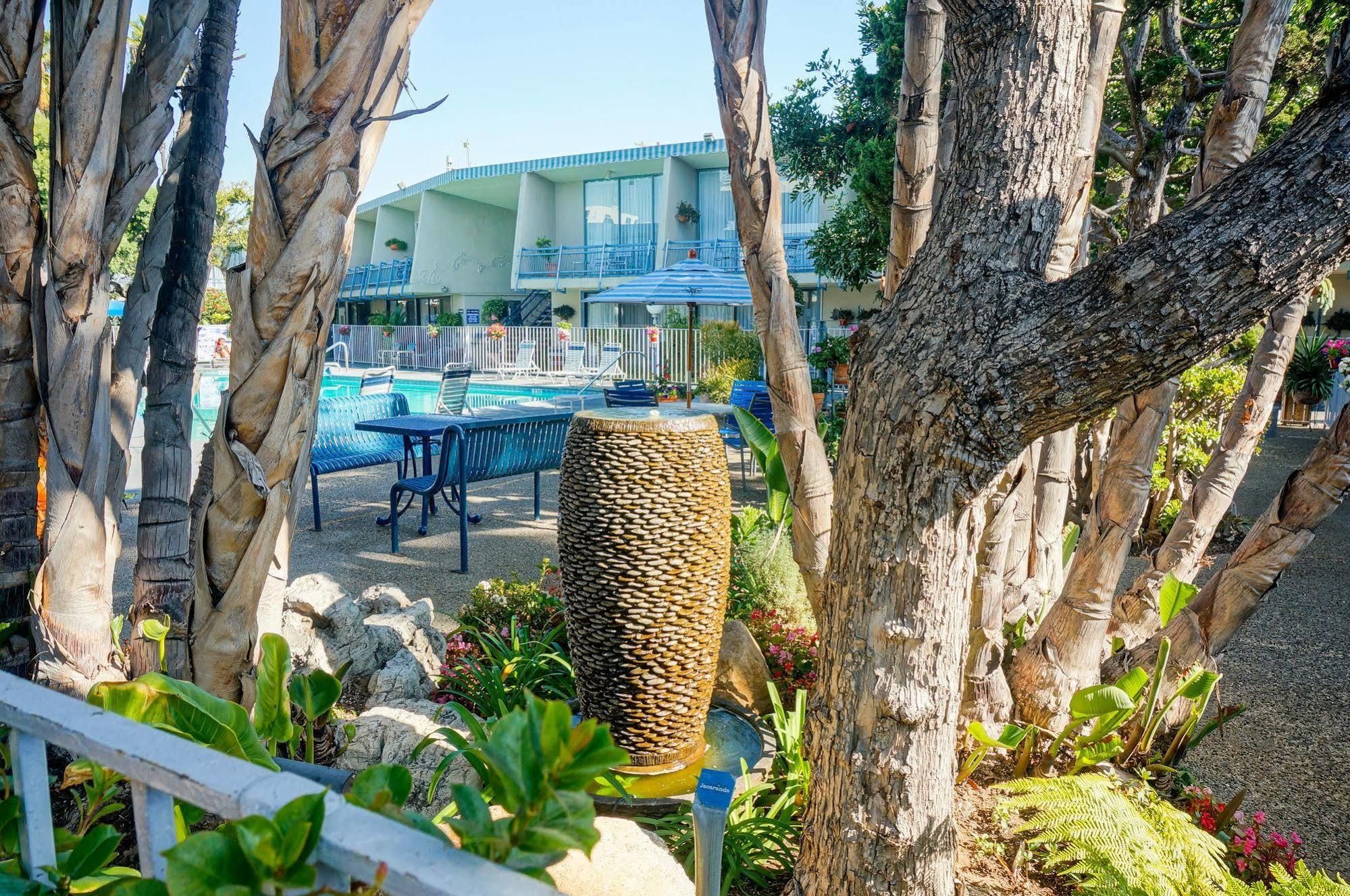Travelodge Hotel At Lax Los Angeles Exterior photo