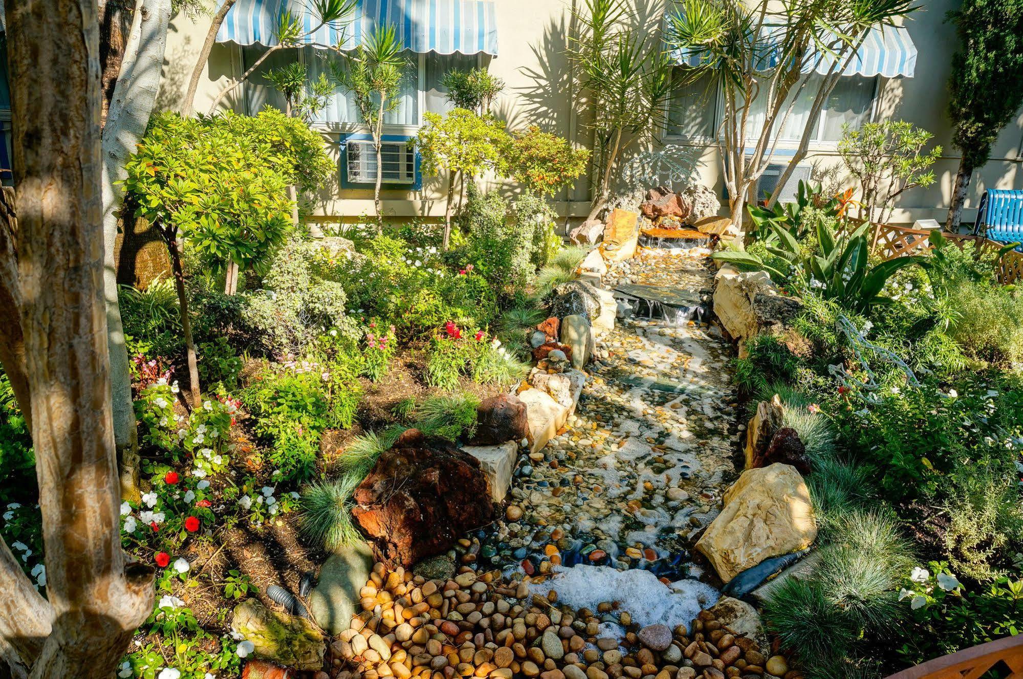 Travelodge Hotel At Lax Los Angeles Exterior photo