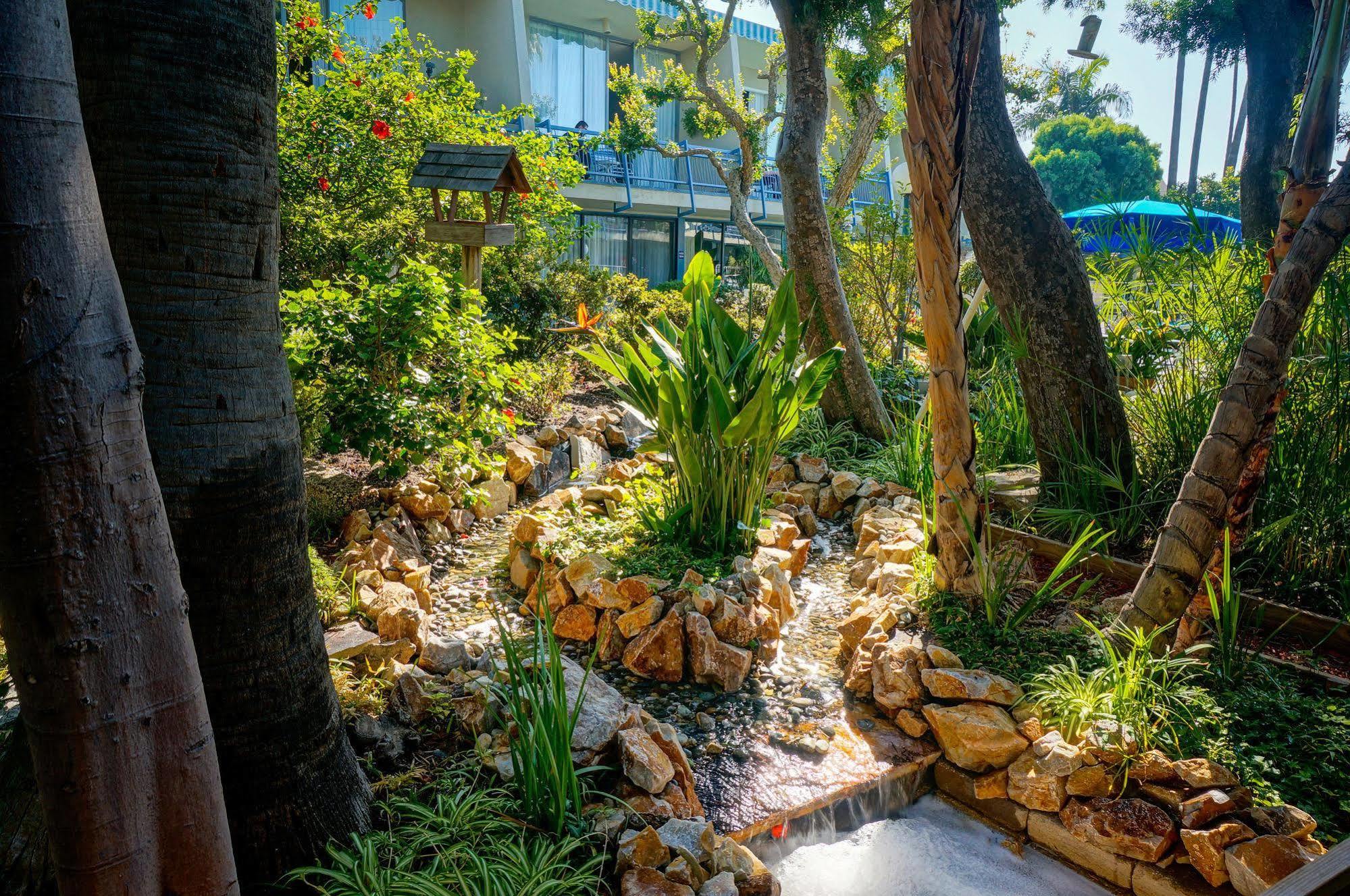 Travelodge Hotel At Lax Los Angeles Exterior photo